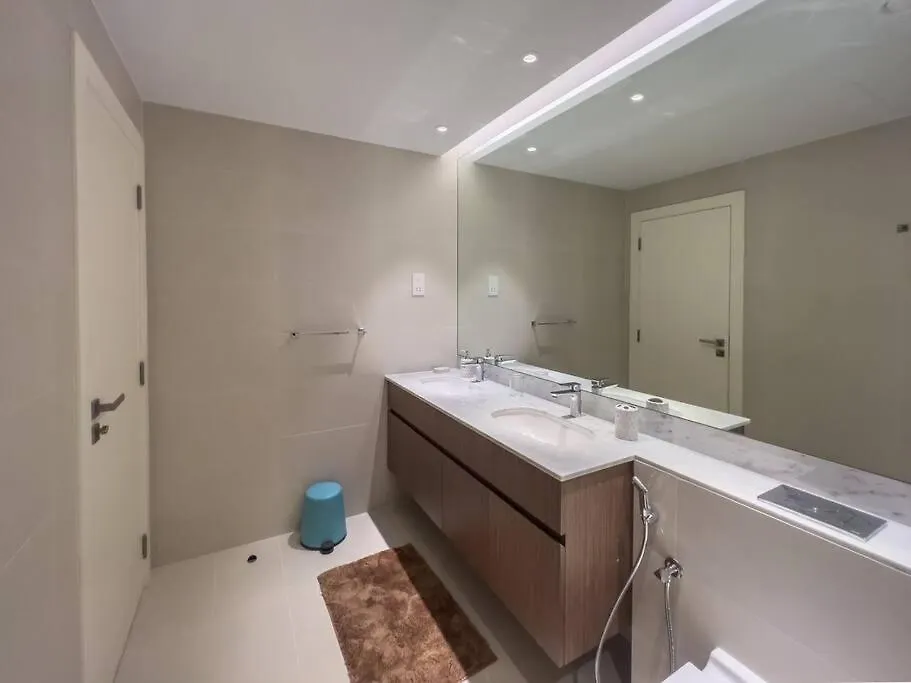 Lovely 2-Bedroom Vacation Home Near Beach Dubai 0*,