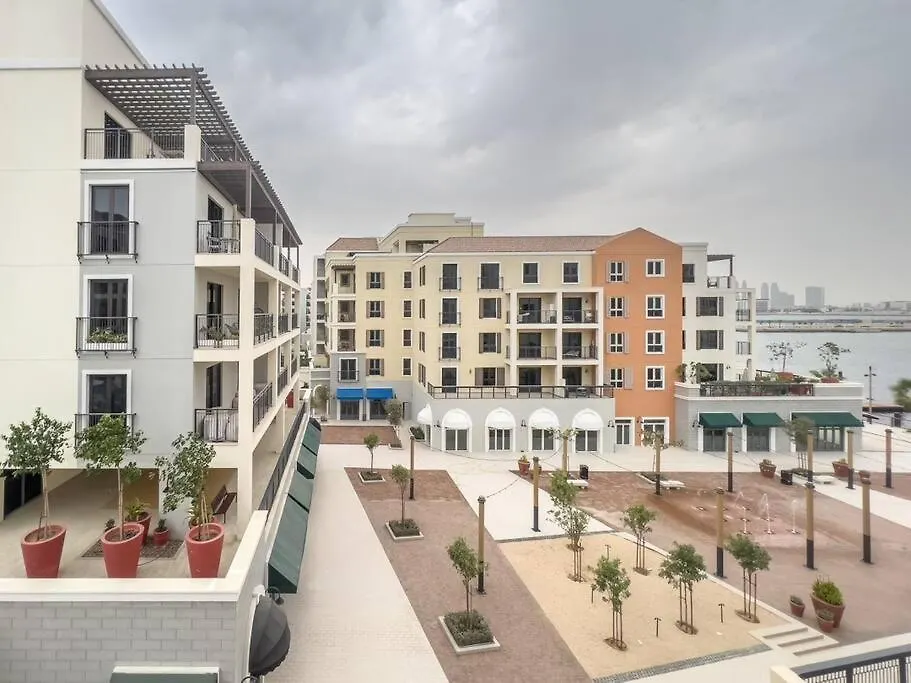 Lovely 2-Bedroom Vacation Home Near Beach Dubai 0*,